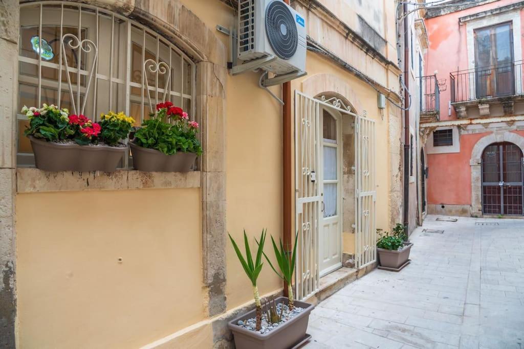 Casarizzi 24 Vacanze Ortigia Syrakus Exterior foto